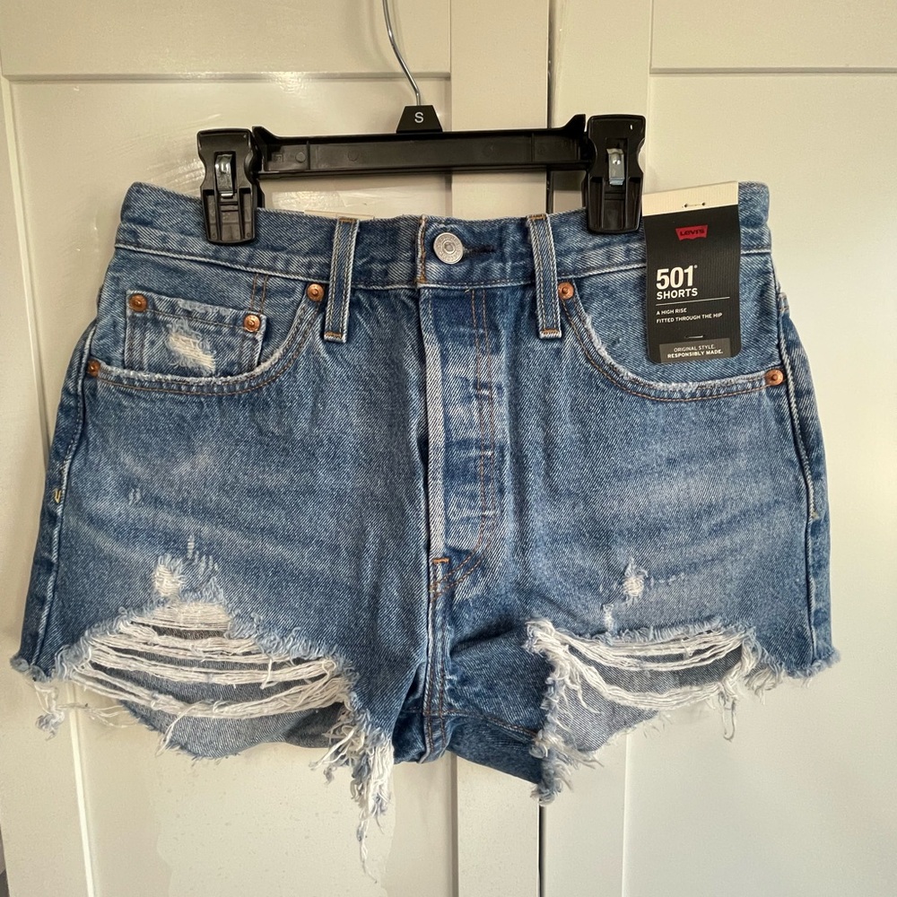 Levi's 501 Denim Blue Jean Shorts NWT SIZE 28